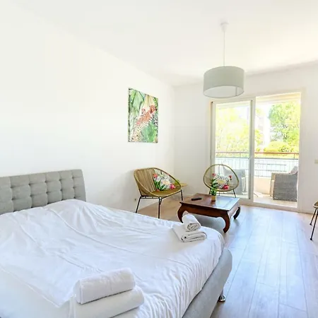 דירה Nice Studio Very Quiet, 5min From Center קאן